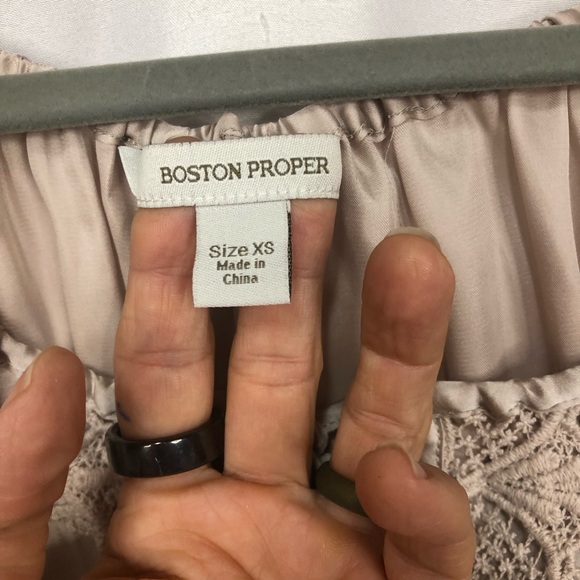 Boston Proper Peasant Boho Top Blouse Lace Fitted Waist Cold Shoulder Tie Front - Picture 8 of 11